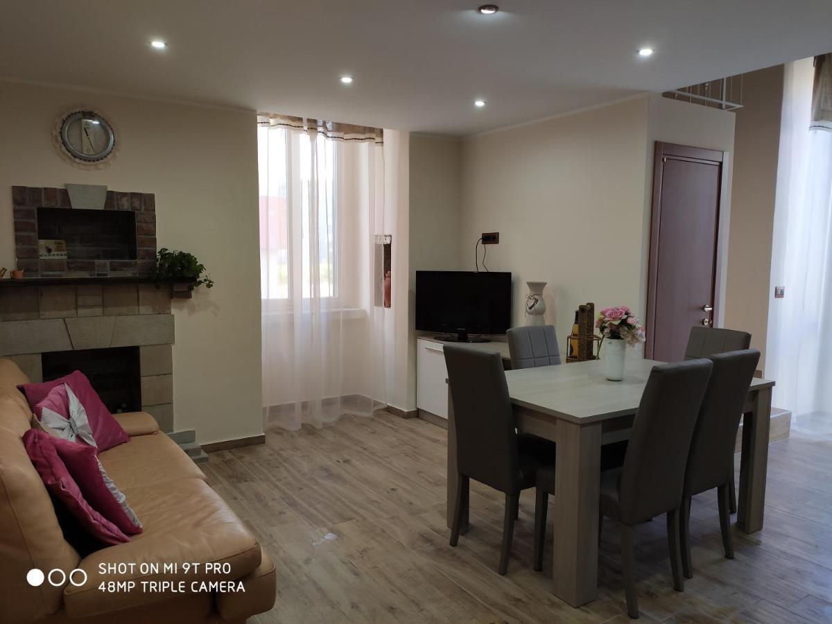 La Casa Delle Sorprese Apartment Trani Luaran gambar