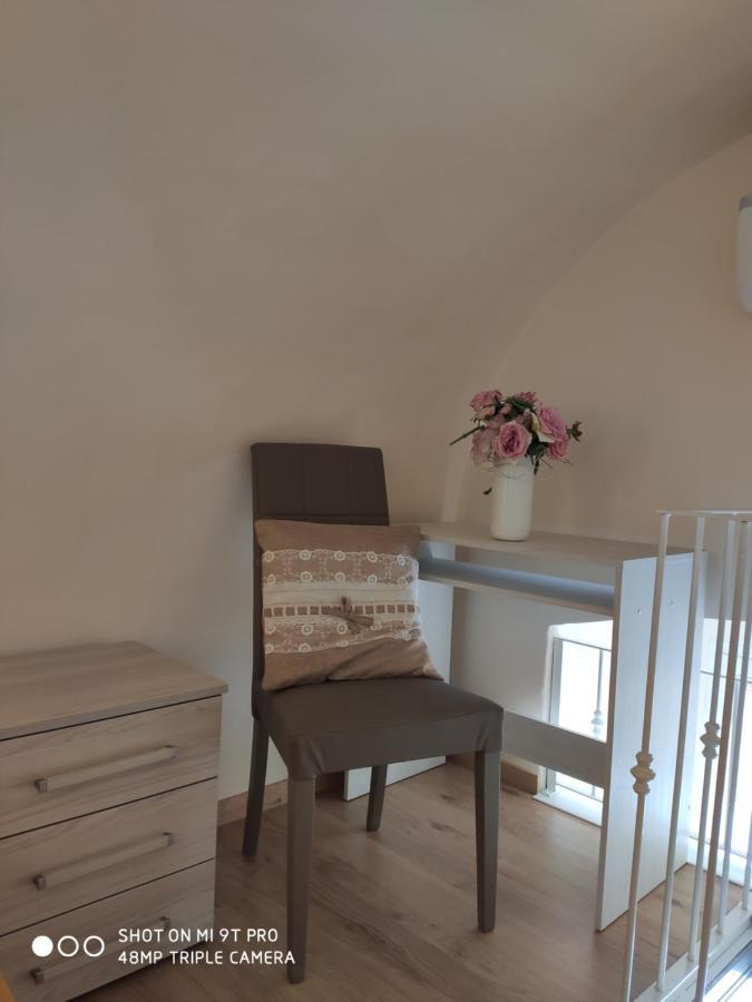La Casa Delle Sorprese Apartment Trani Luaran gambar