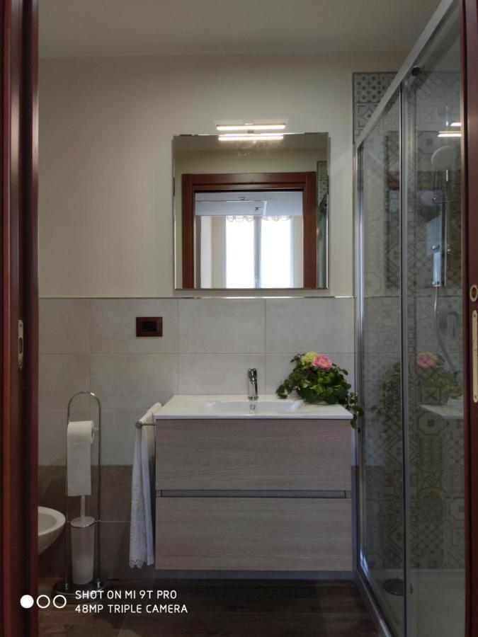 La Casa Delle Sorprese Apartment Trani Luaran gambar